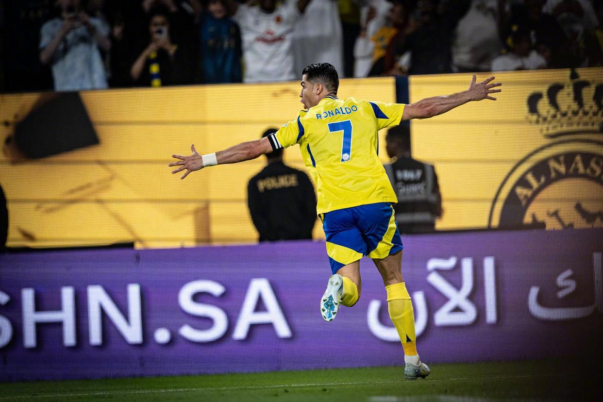 尤文图斯客场逆转胜，C罗梅开二度助球队夺得胜利