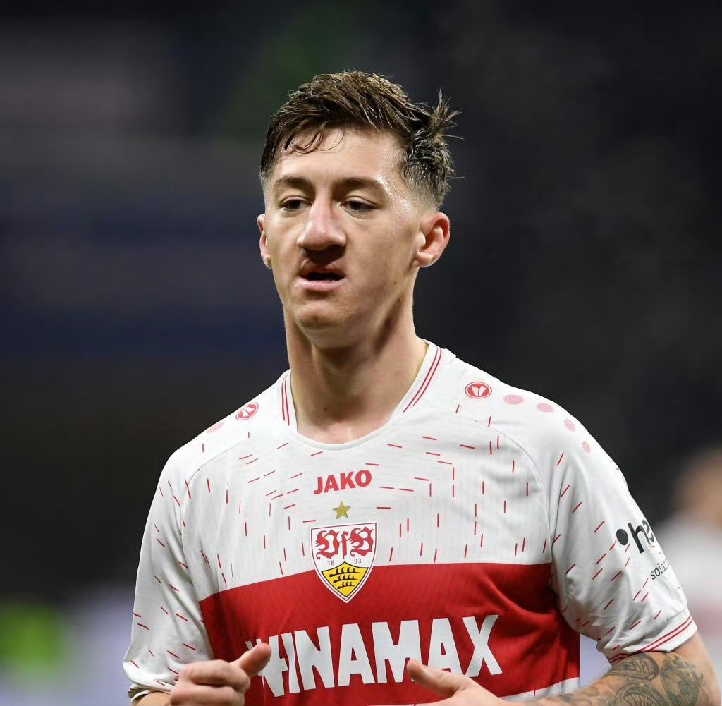 斯图加特客场挑战成功，豪取三分