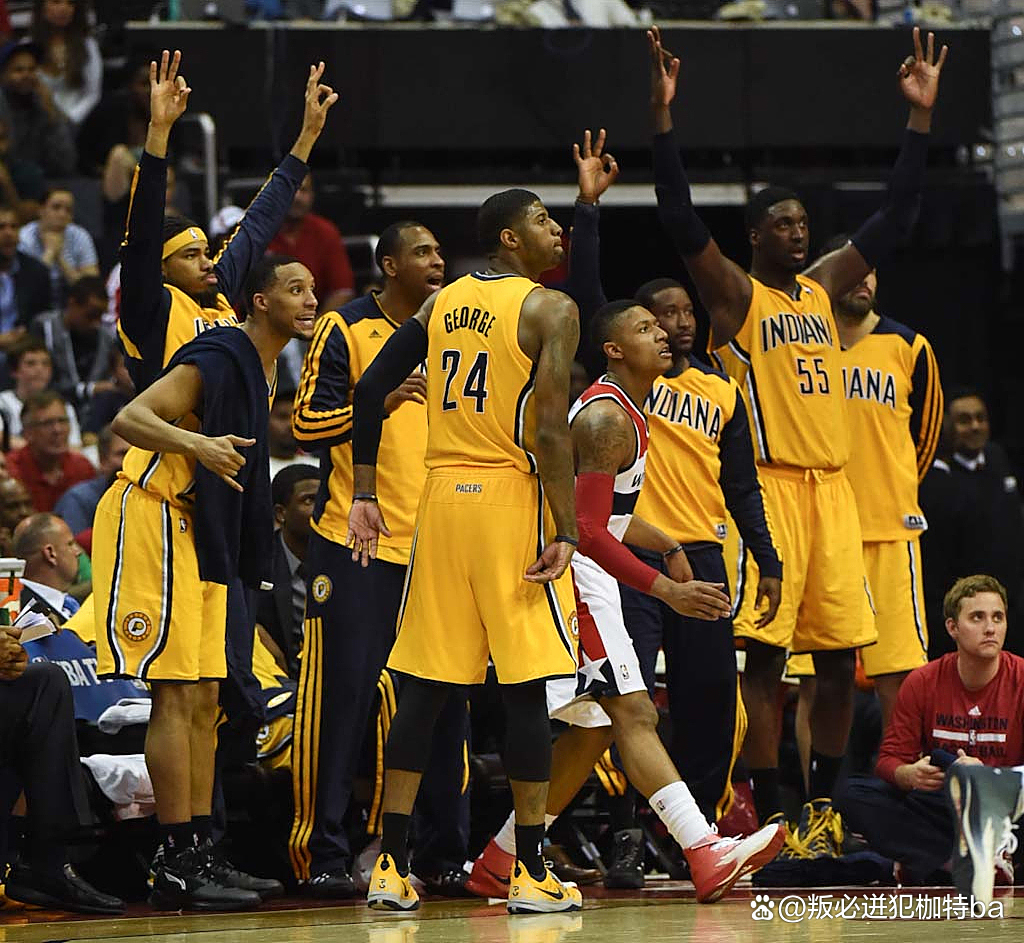 包含湖人B队险胜快船，保罗送出助攻的词条